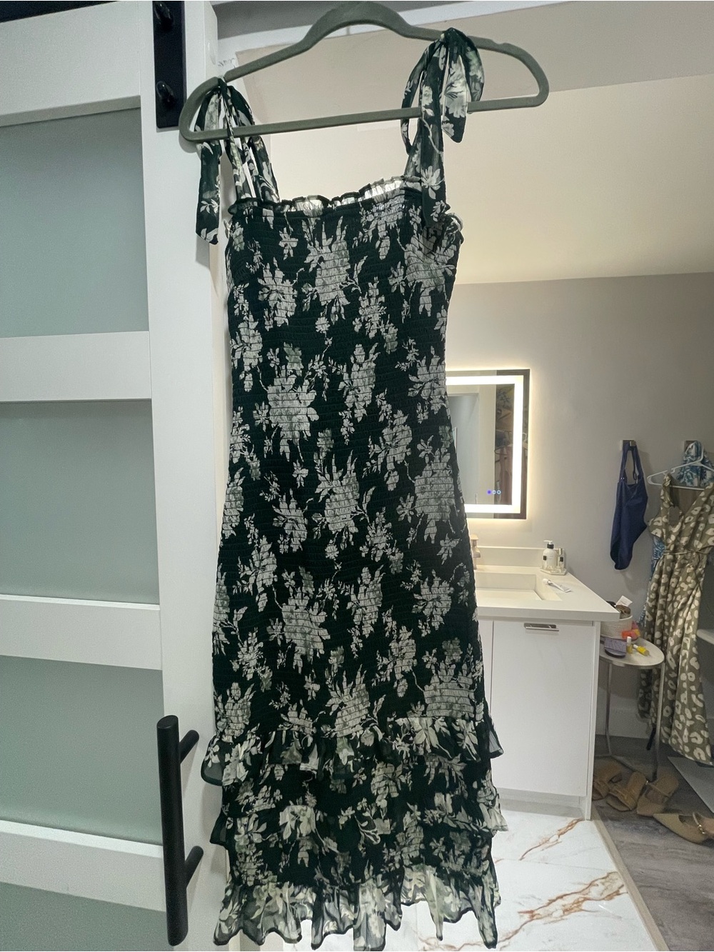Abercrombie & Fitch smocked Floral Tie-Shoulder Midi Dress